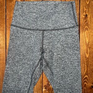 Lululemon Wunder Under High Rise pant Size 4 Luon